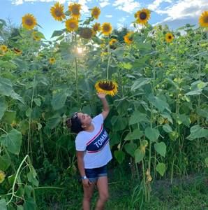 Meet your Posher, Laura